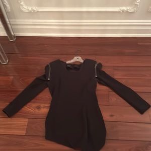 Bebe removable zipper off sleeve dress, trendy, fun.
